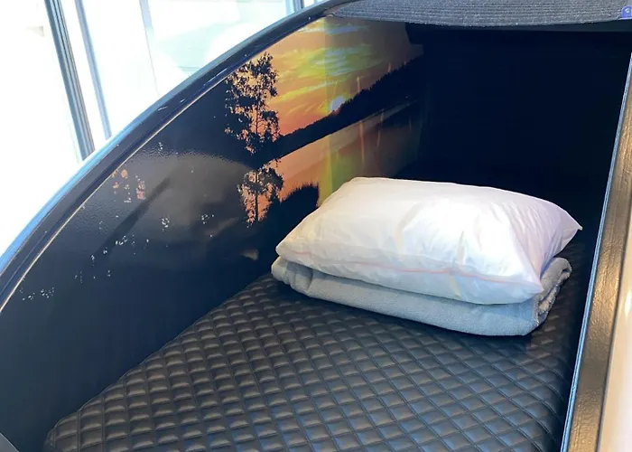 Great Airport Sleep - Helsinki Airport Non-schengen Area Sleeping Pods Near Gate 40 Кемпинг *