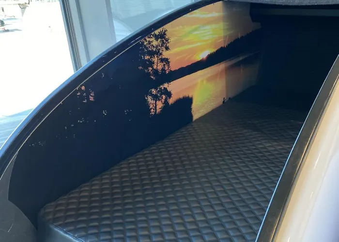 Great Airport Sleep - Helsinki Airport Non-schengen Area Sleeping Pods Near Gate 40 *